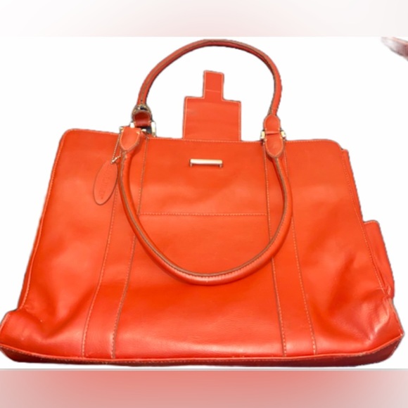 DAY RUNNER RED LEATHER BAG - Picture 14 of 14